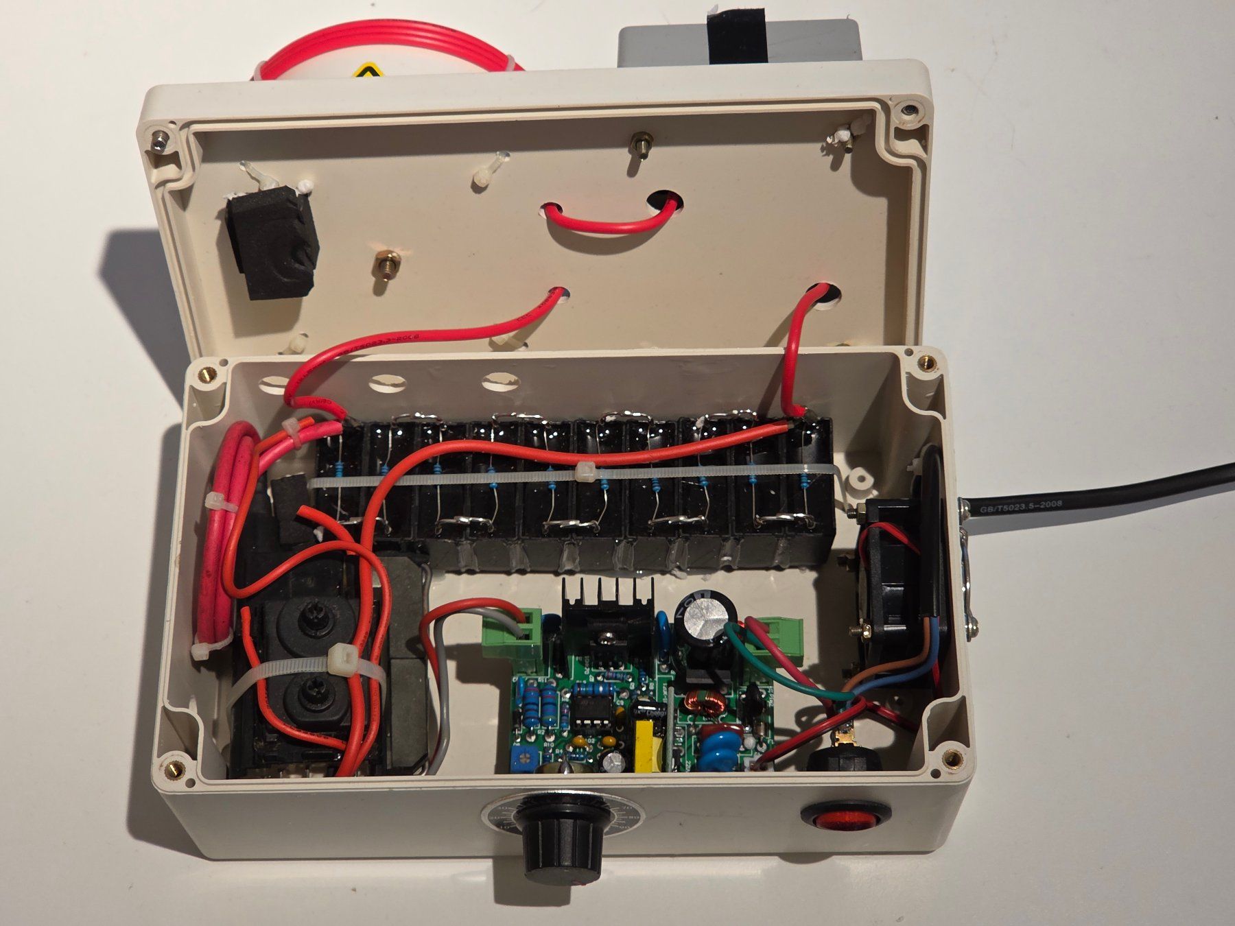 Componenti elettronici: Tesla-Spule / Hochspannungsgerät Eigenbau – Usato da Düdingen venduto da gaston_123 1