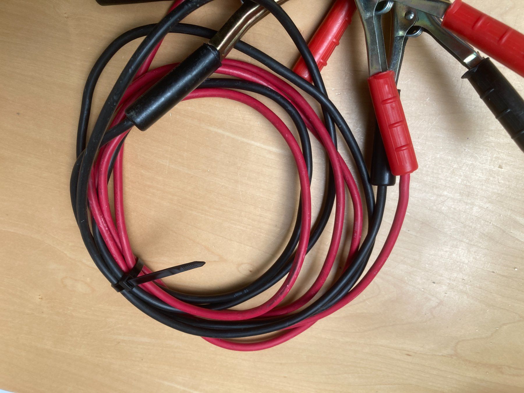 Câbles: Starthilfe Kabel Pannenhilfe – D'occasion à Cham par WB2223 3