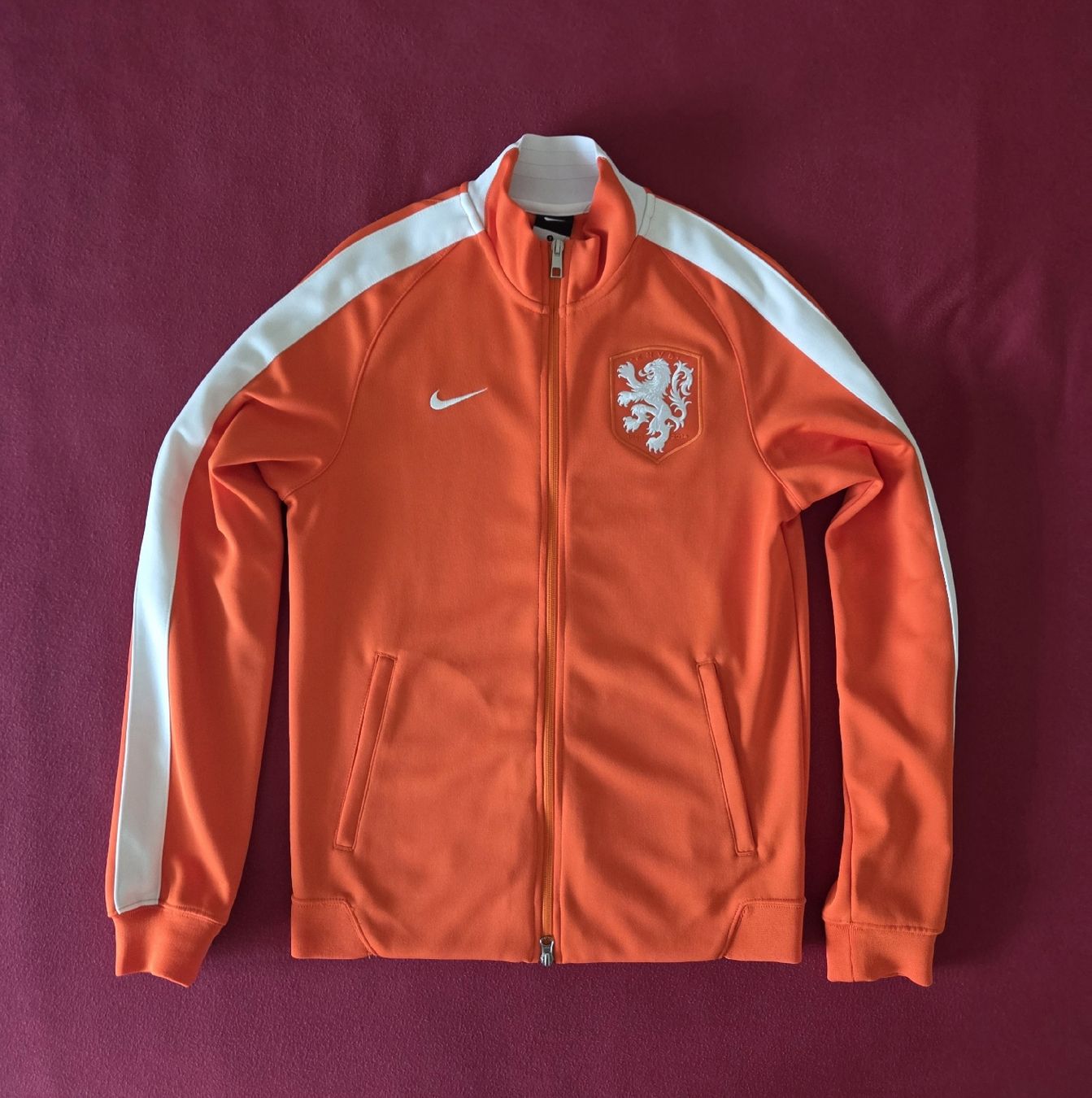 Gattaiole: Nederland Hoodie – Nuovo (secondo la descrizione) da Rickenbach-Sulz venduto da Bacardibabe