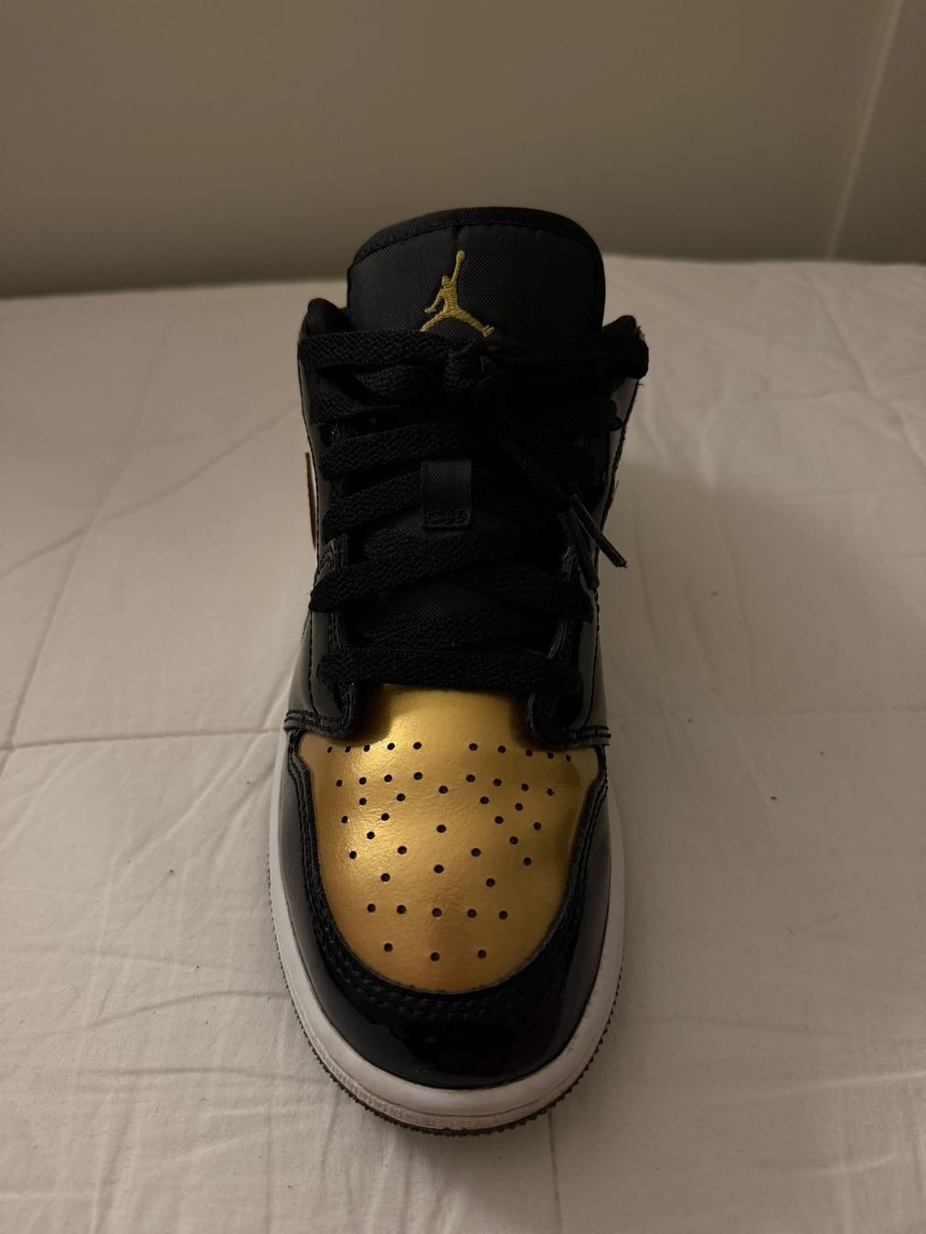 Jordan Scarpe da uomo: jordan 1 low gold – Nuovo (secondo la descrizione) da Wohlen AG venduto da yes_6sjl 2