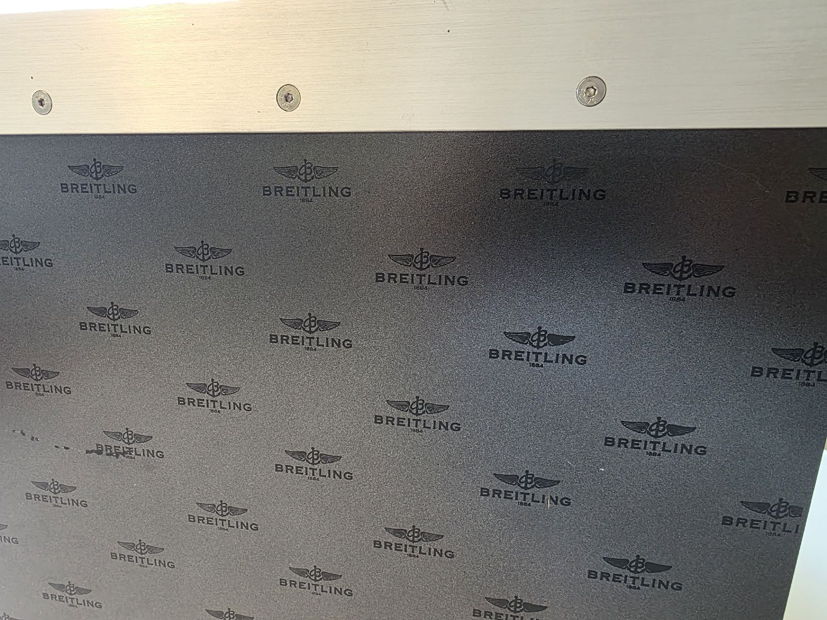 Bentley Schilder: ORIGINAL BREITLING BENTLEY David Beckham – Gebraucht aus Winterthur von Navitimer 3