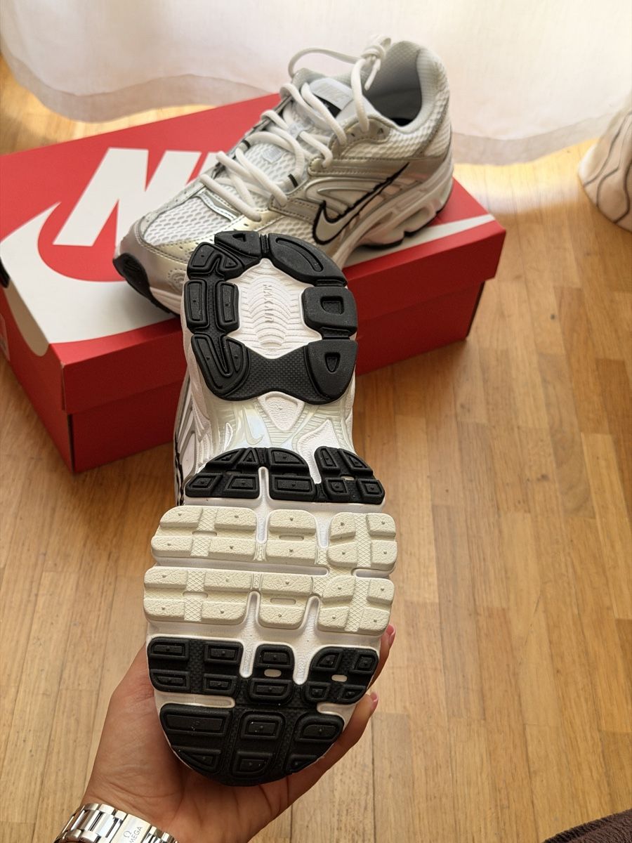 Nike Scarpe da uomo: Nike Moto 2k blanc taille 39 – Nuovo e nell'imballaggio originale da Le Lignon venduto da Ana2831 3