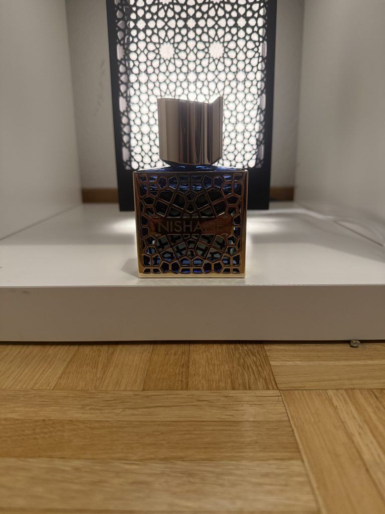 Nishane Profumi & Eau de Toilette: Nishane Mana décant 2 ml – Nuovo (secondo la descrizione) da Meyrin venduto da Al_Andulsi
