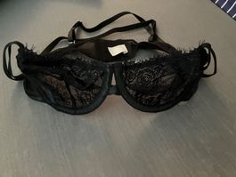 Schöner schwarzer Spitzen BH, Grösse M, neu