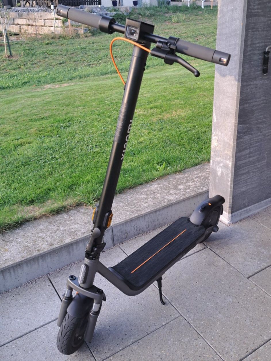 Scooter: XIAOMI 6 Lite E-Scooter – Usato da Rorbas venduto da siramad 1