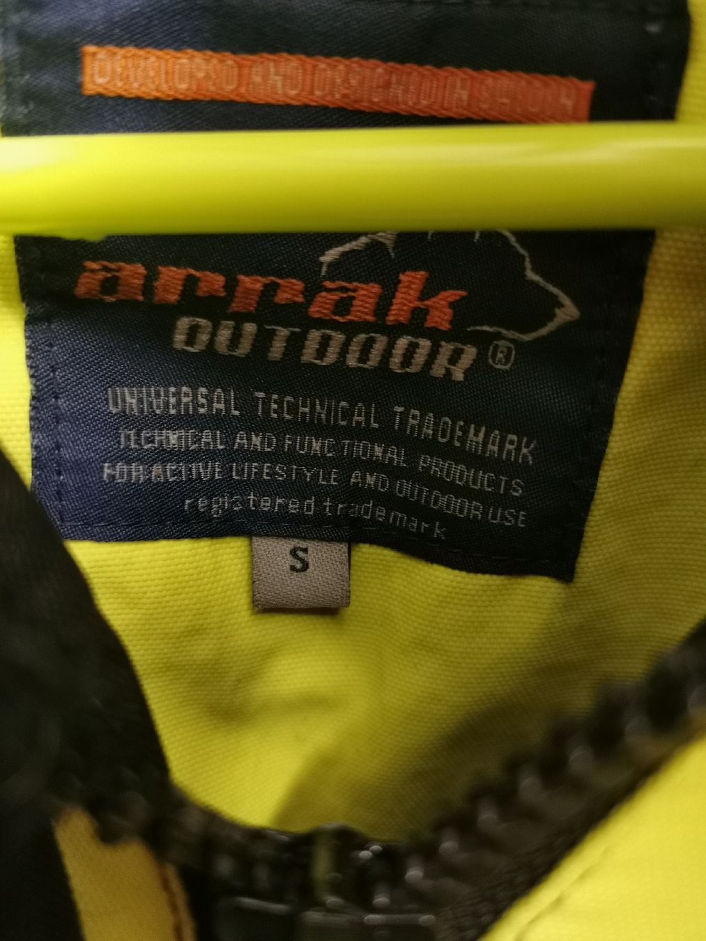 Jacken: Arrak Winterjacke Grösse S  – Gebraucht aus Lotzwil von JEBEMI 1