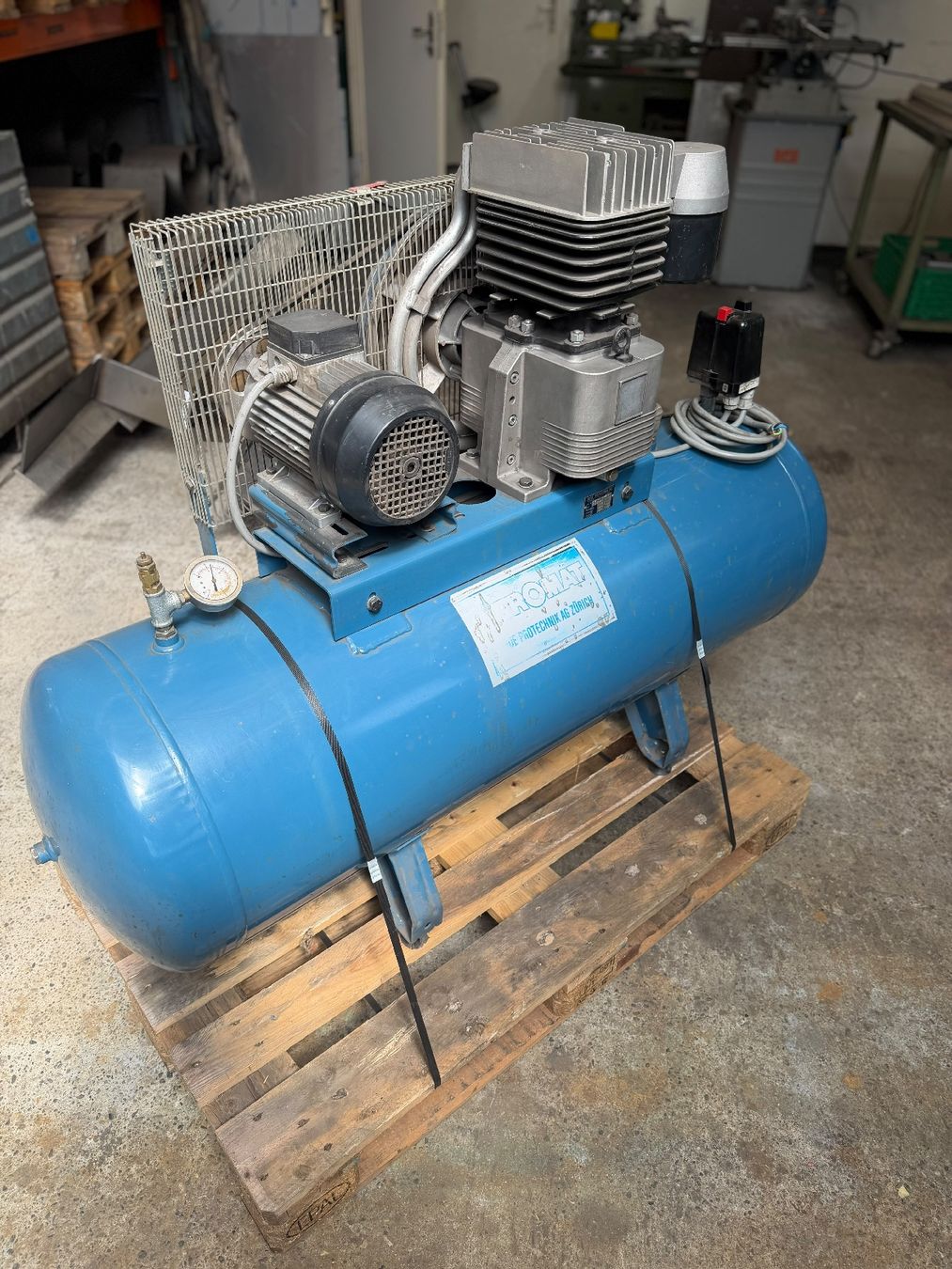Compressori: Kompressor gebraucht – Usato da Zuzwil SG venduto da Coffeeshelf