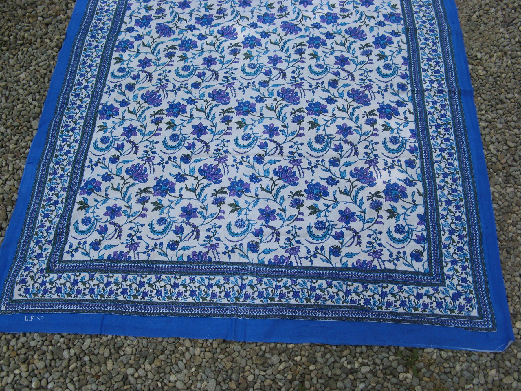 Autre linge de table: Baumwolltuch oder Tischtuch – Neuf (Voir description) à Zürich par apil 2