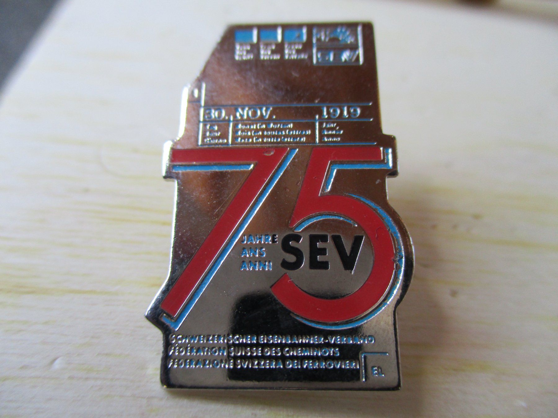 Placchette & Badge: 75 Jahre SEV PIn – Nuovo (secondo la descrizione) da Felsberg venduto da sanwill