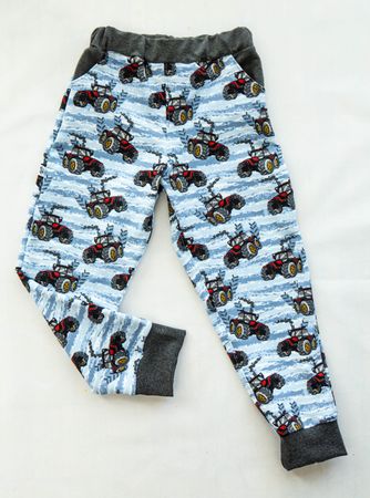 Jungs Jogger Hose mit Traktoren aus Sweat Gr.110/116 NEU