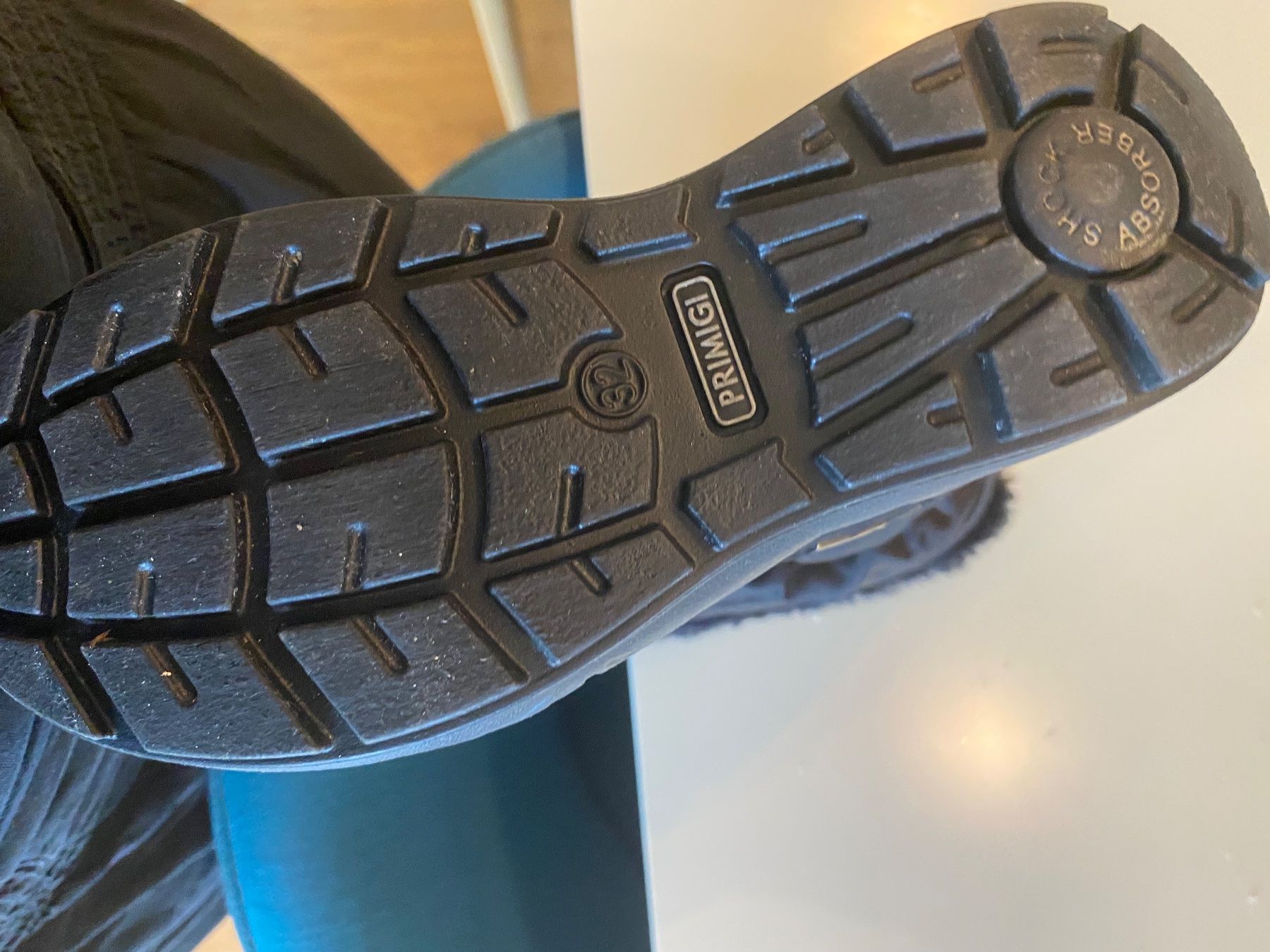 Primigi Scarpe per ragazzi: Stivaletti della Primigi, n. 32 – Nuovo (secondo la descrizione) da Pregassona venduto da car_cpq9 3