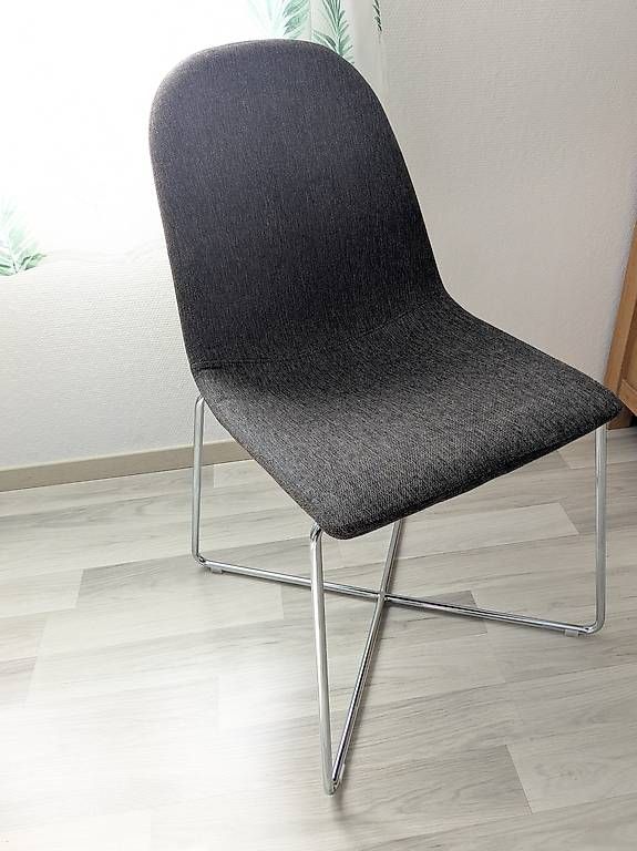 Chaises: 6 Stühle brauner Stoffbezug – D'occasion à Teufen AR par RamonaSG 1