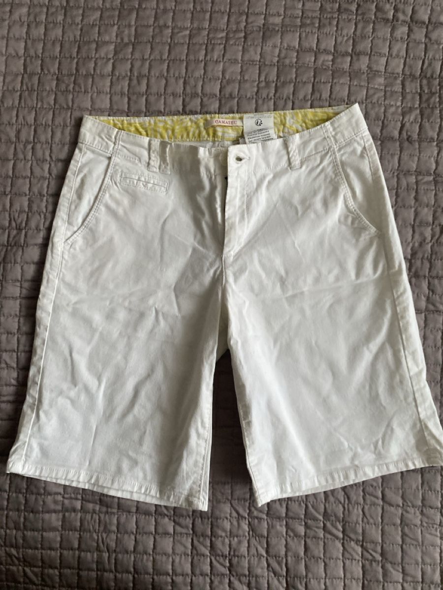 Pantalons: Short blanc t.36🤩 – Neuf (Voir description) à Geneve par pat_p76n