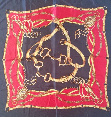 Vintage Foulard MOSI – Schwarz, Rot & Gold Equestrian Styl