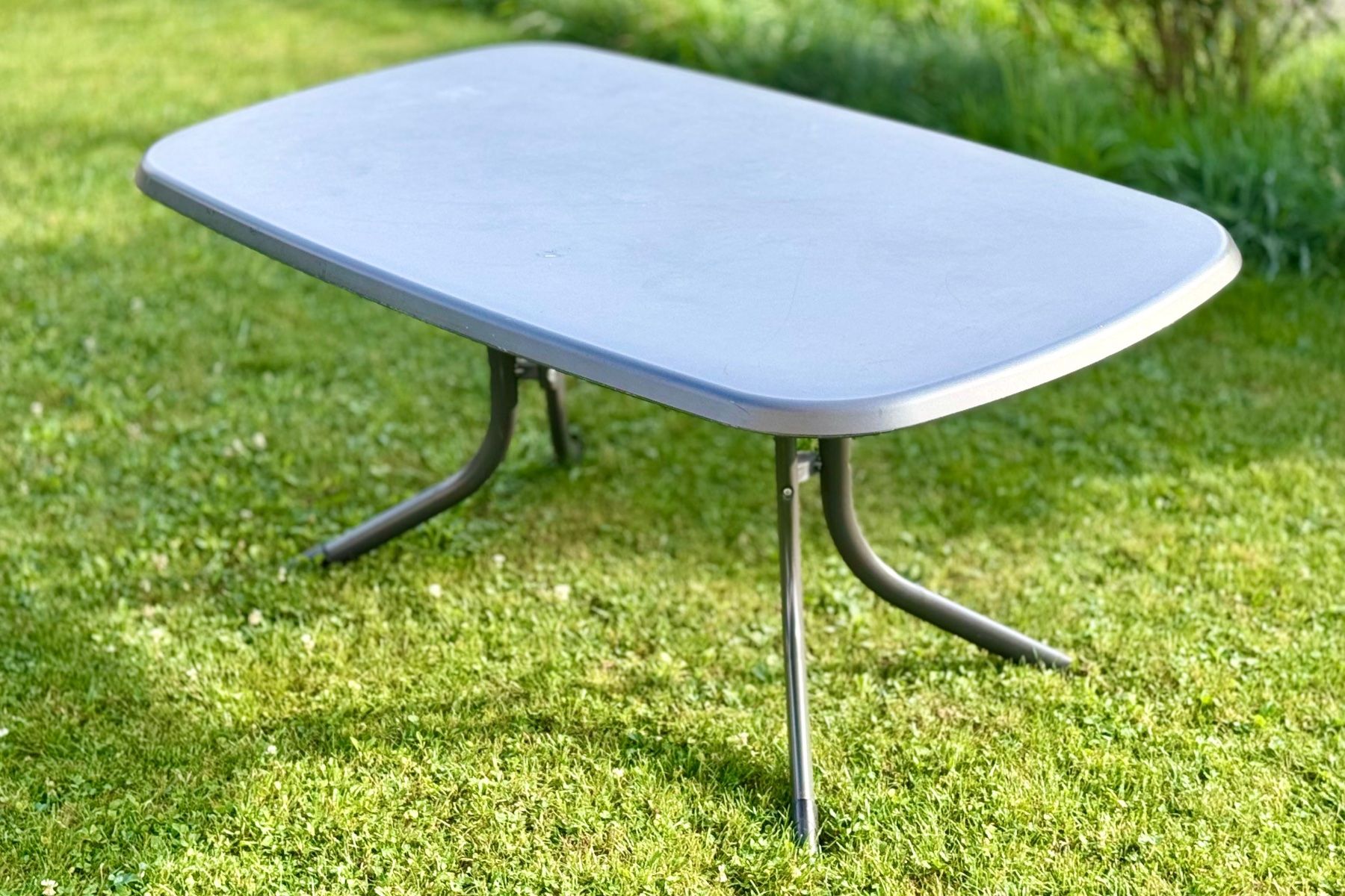 Pfister Set di tavolo e panche: Gartentisch mit Stühlen und Polster – Usato da Mettmenstetten venduto da skynav 4