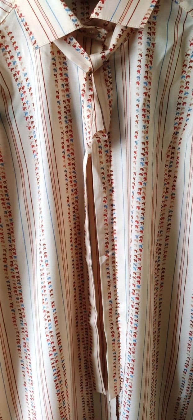 Blusen: Bluse, mit abnehmbarem Bindedband, helles Beige-Rosé – Neu (gemäss Beschreibung) aus Zürich von -italo- 1