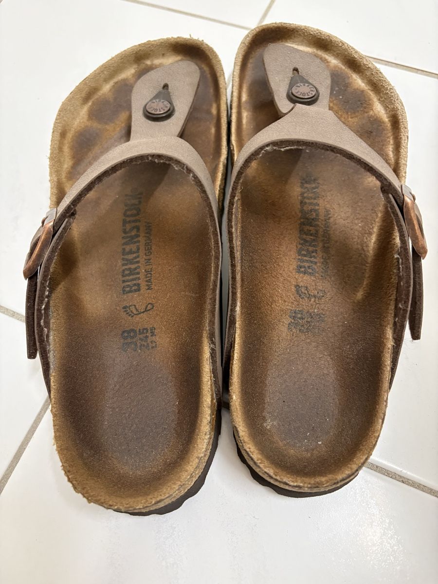 Birkenstock Scarpe da donna: Birkenstock Gizeh, Gr. 38, braun – Usato da Stans venduto da sil_k5f5 4