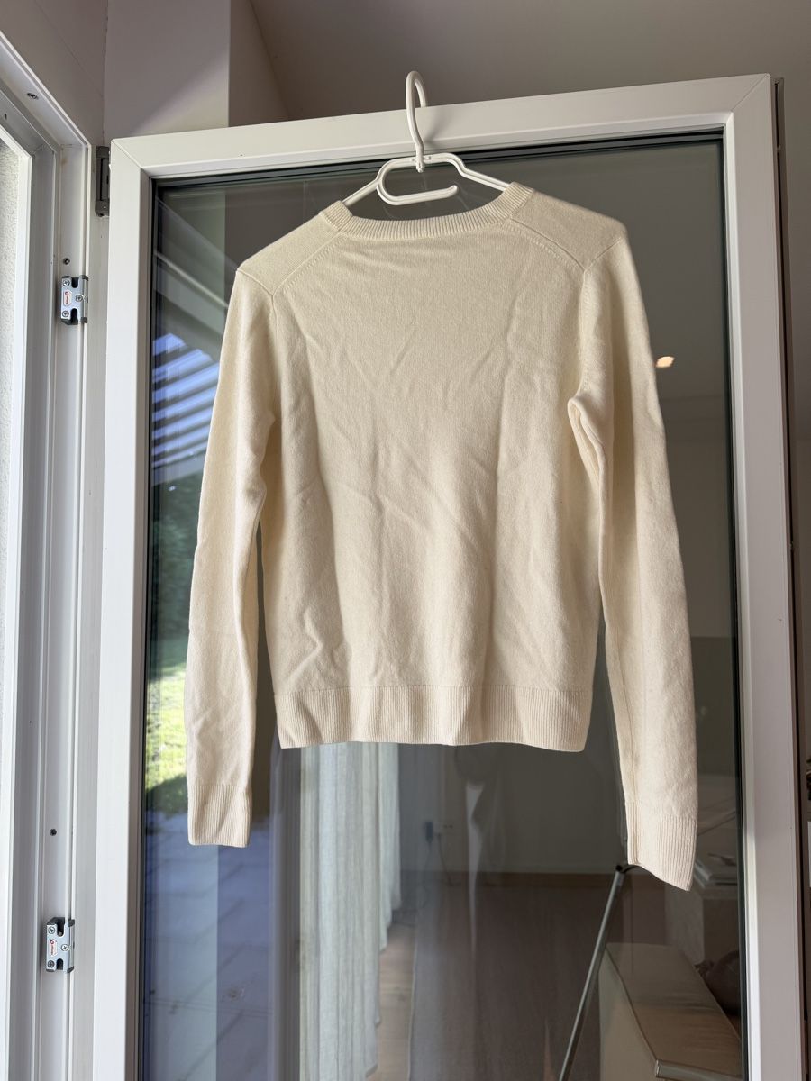 Uniqlo Maglioni & Felpe: Uniqlo Beige Weisser Wollen Pullover – Nuovo (secondo la descrizione) da Meilen venduto da ni812 1