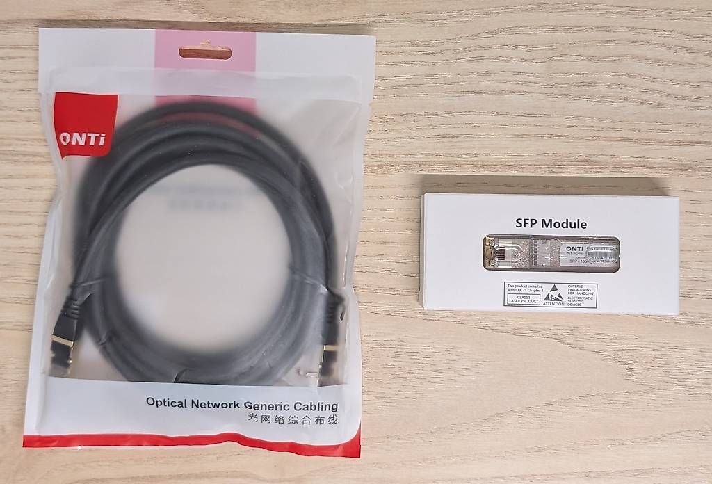 Unità & Adattatore: ONTi 10G RJ45 Ethernet SFP+ Module, mit 3m Cat8 Kabel – Nuovo e nell'imballaggio originale da Richterswil venduto da plisandro