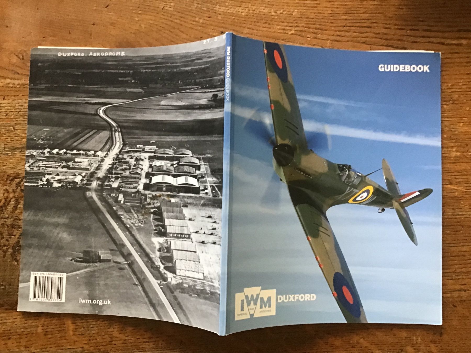 Livres: Imperial War Museum Duxford Guidebook – D'occasion à Fully par Ruby97 7