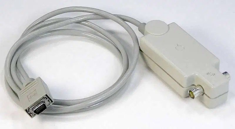 Apple Laufwerke & Adapter: Apple M0329 Ethernet Thin Coax Transceiver AAUI to BNC – Gebraucht aus Reinach AG von RiesenServicesGmbH