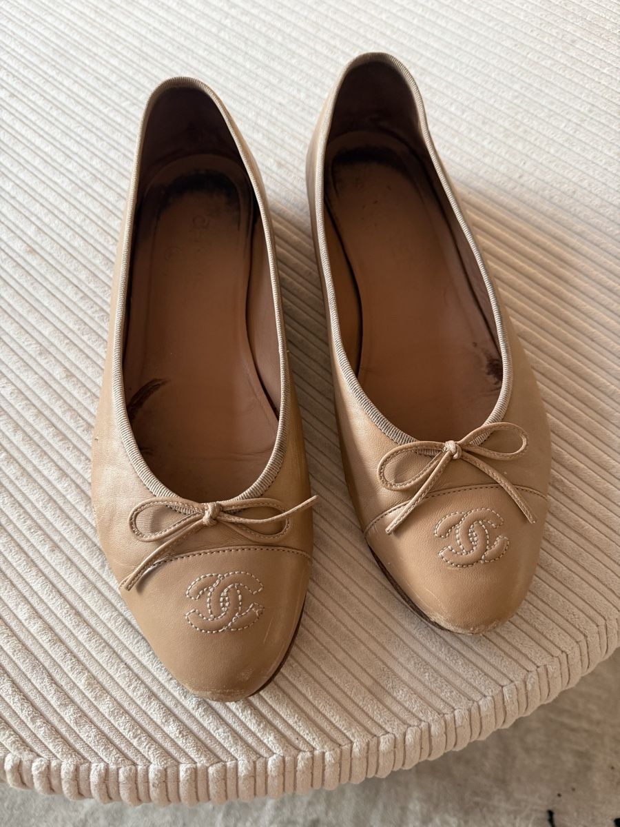 Chanel Damenschuhe: Chanel Ballerina – Defekt aus Birmensdorf ZH von lakii338