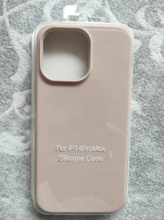 Coques & Protection écran: iPhone 14 Pro Max Silicone Hülle  – Neuf avec emballage d'origine à Reinach BL par mil_b29q 2