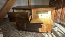 Radio-Phono-Schrank Holzgehaeuse akzeptabler Zustand