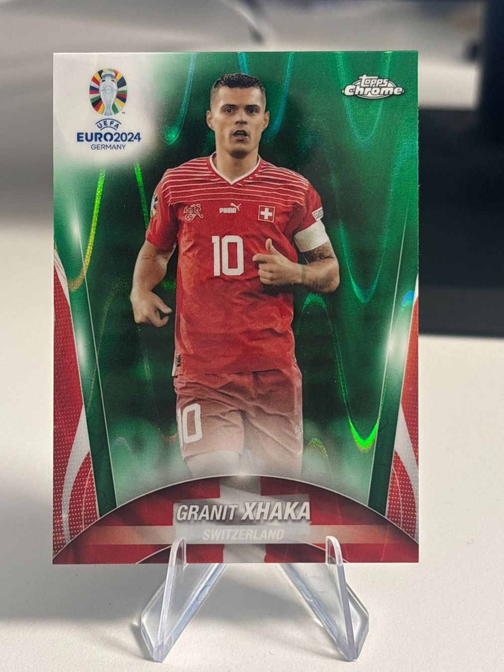 Topps Sammelbilder & Trading cards: Granit Xhaka 2024 Topps Chrome UEFA Green Wave Refractor – Neu (gemäss Beschreibung) aus Aarberg von gocardz.shop