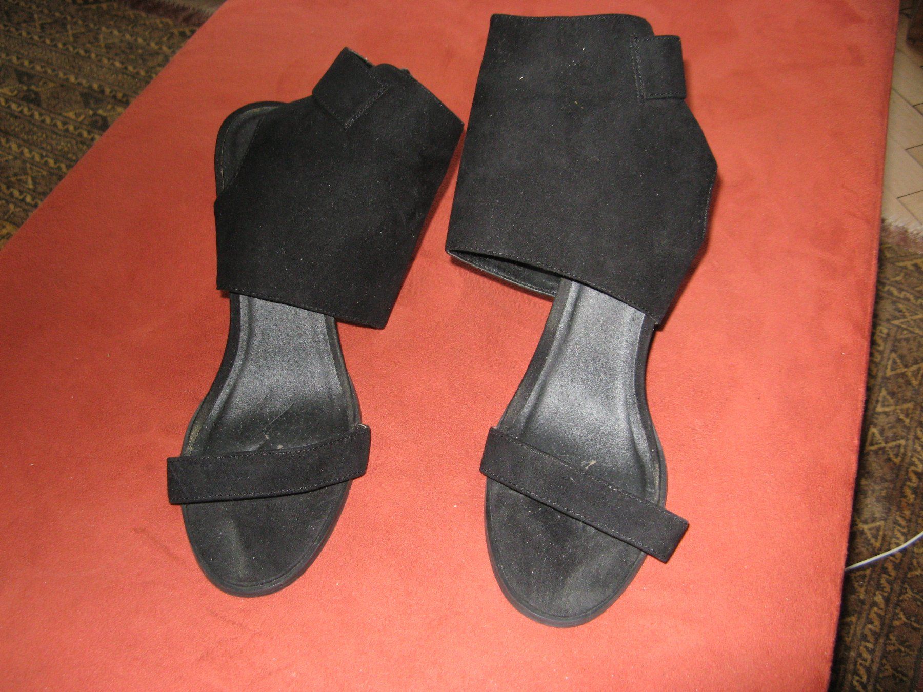 Scarpe da donna: Sandalen high Gr. 40 mit Manschetten Na-kd – Usato da Zürich venduto da apil 3