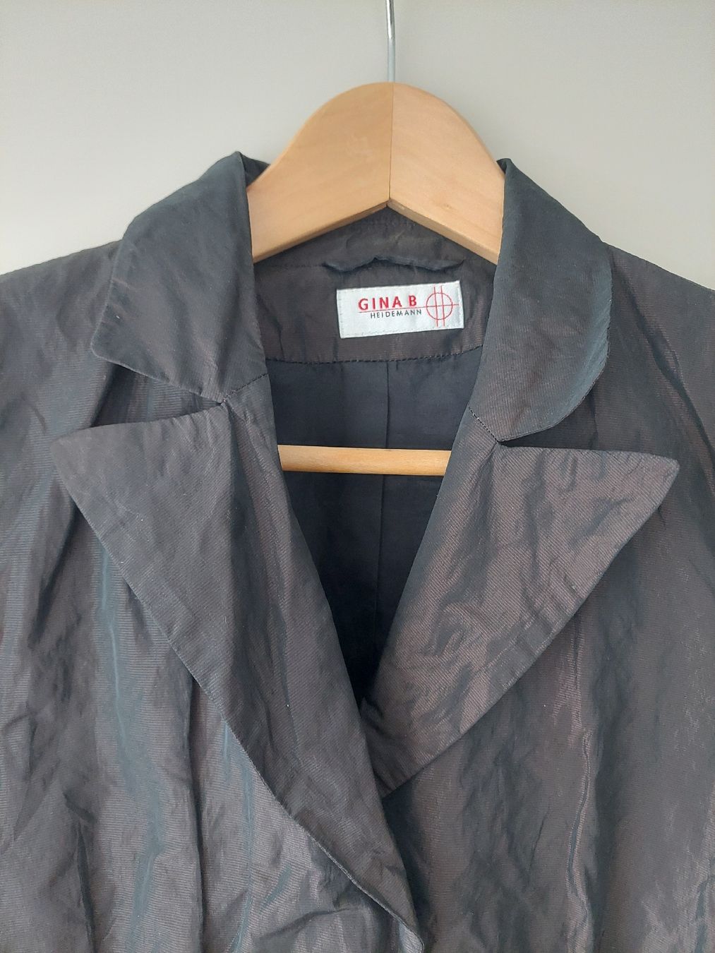 Jacken: Elegante Gina B. Jacke Gr. 40 – Gebraucht aus Flims Dorf von Truemorish 1