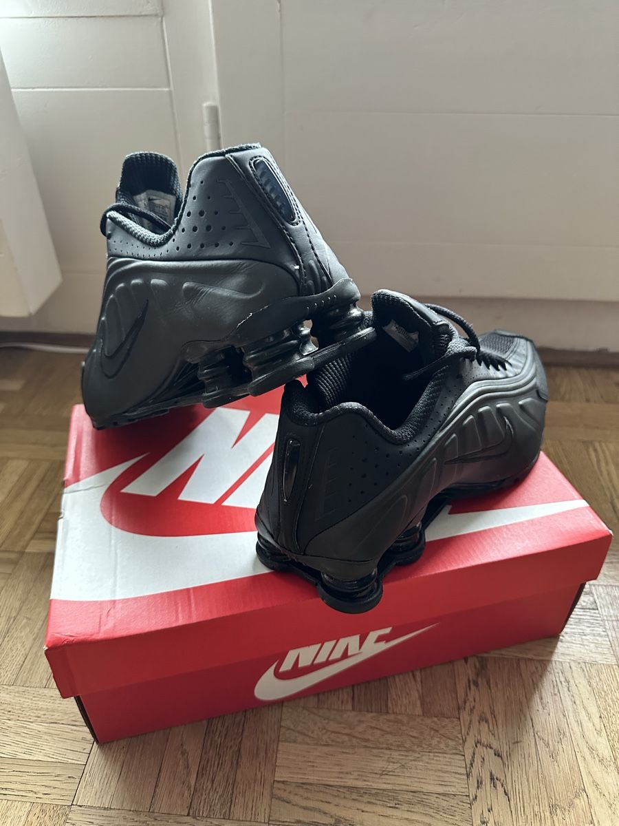 Nike Herrenschuhe: Nike Shox R4 – Neu (gemäss Beschreibung) aus Châtelaine von Mayy 1