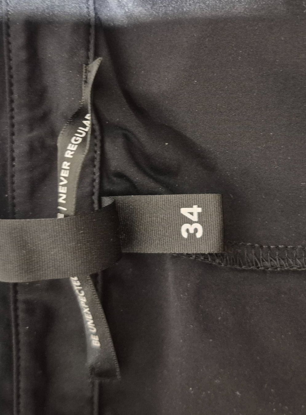 Vestiti: Schwarzes Kleid 10 DAY'S, Grösse 34 – Usato da Zürich venduto da Roberto040 7