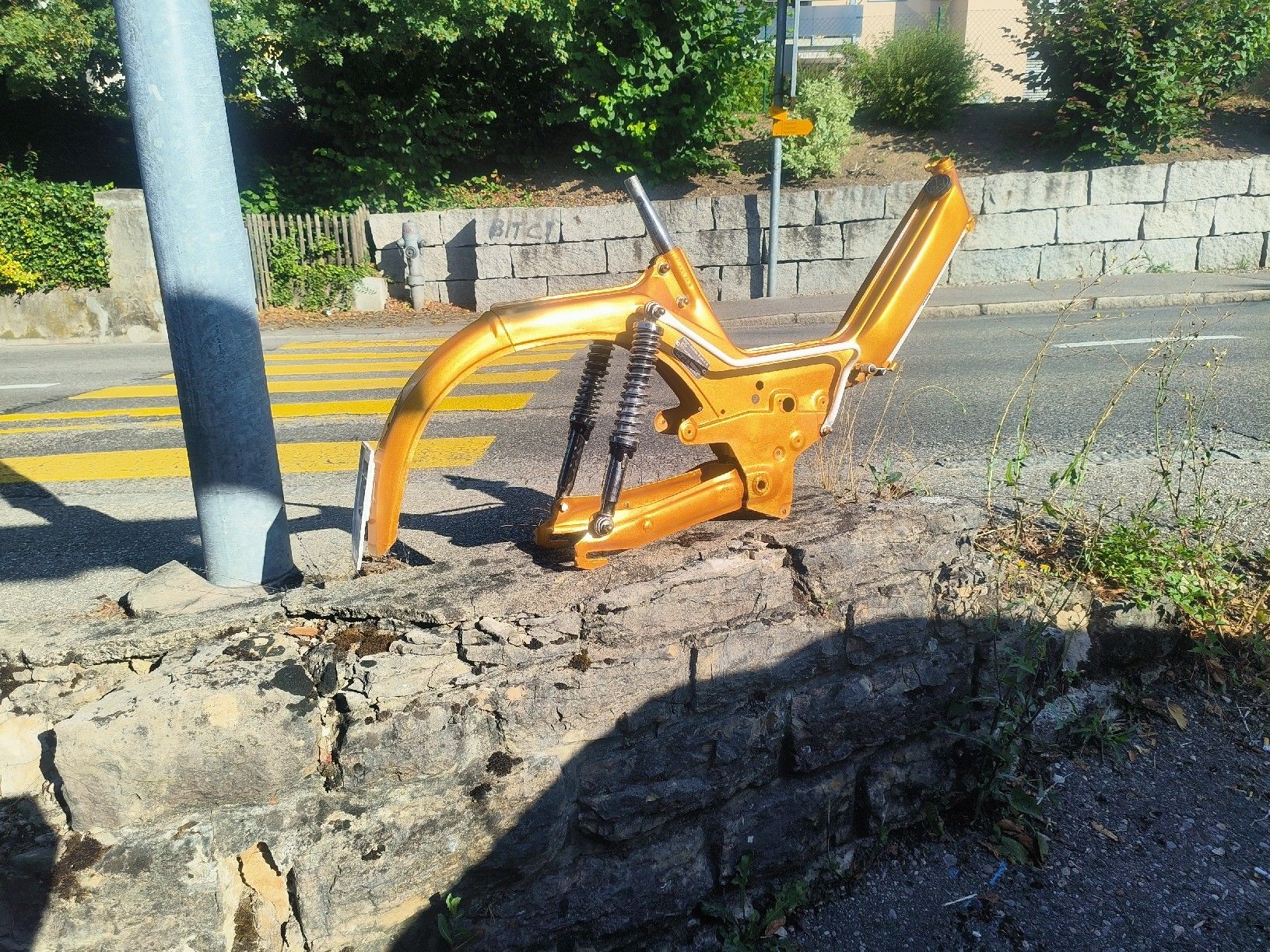 Puch Parti ricambio per ciclomotori: Puch S Rahmen mit Ausweis – Usato da Fulenbach venduto da Elektronik