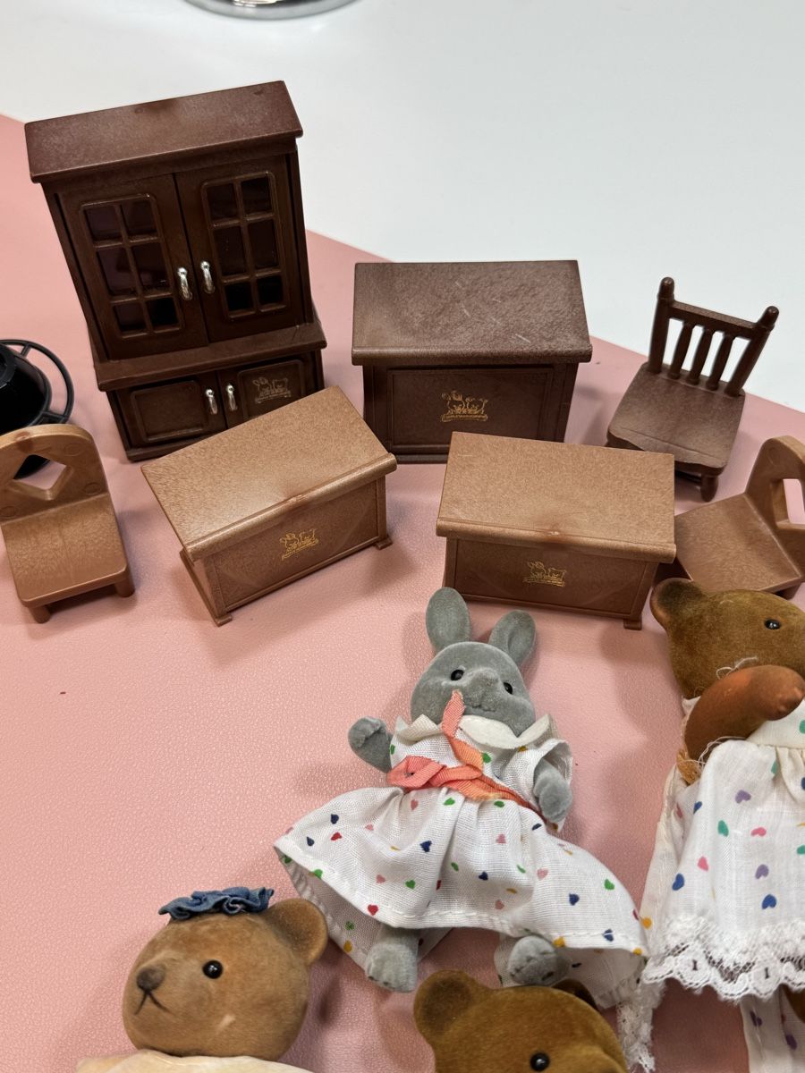 Sylvanian families Bambole: VINTAGE Sylvanian Families MAPLE TOWN – Usato da Bedano venduto da VBimby 1