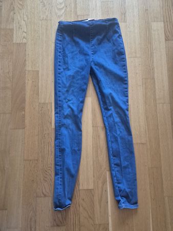 Tommy Hilfiger Jeans - Women's Size 28/32 - elastic jeans