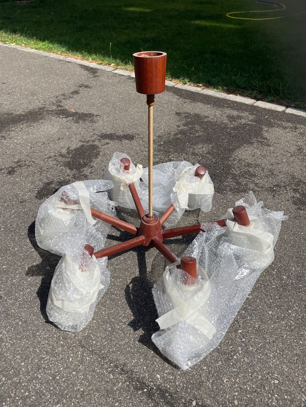 Lampen: MidCentury Design Lampe zu Verkaufen – Gebraucht aus Zürich von KronossonorK