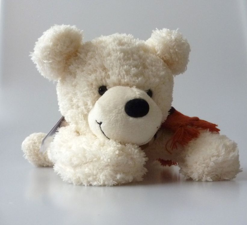 Berlin Souvenir Bär - Kuscheliger Plüschbär Mit Berlin-Shirt & Karomuster