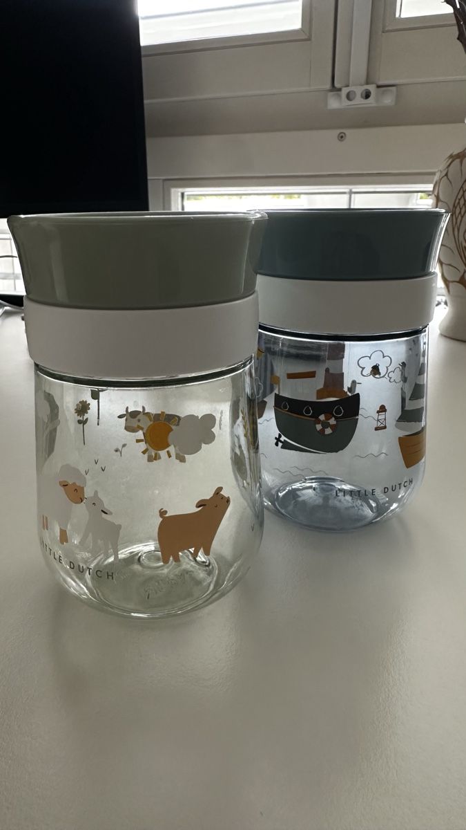 Tazze: 2 Mepal Little Dutch drinking cups – Usato da Zürich venduto da KrisZH