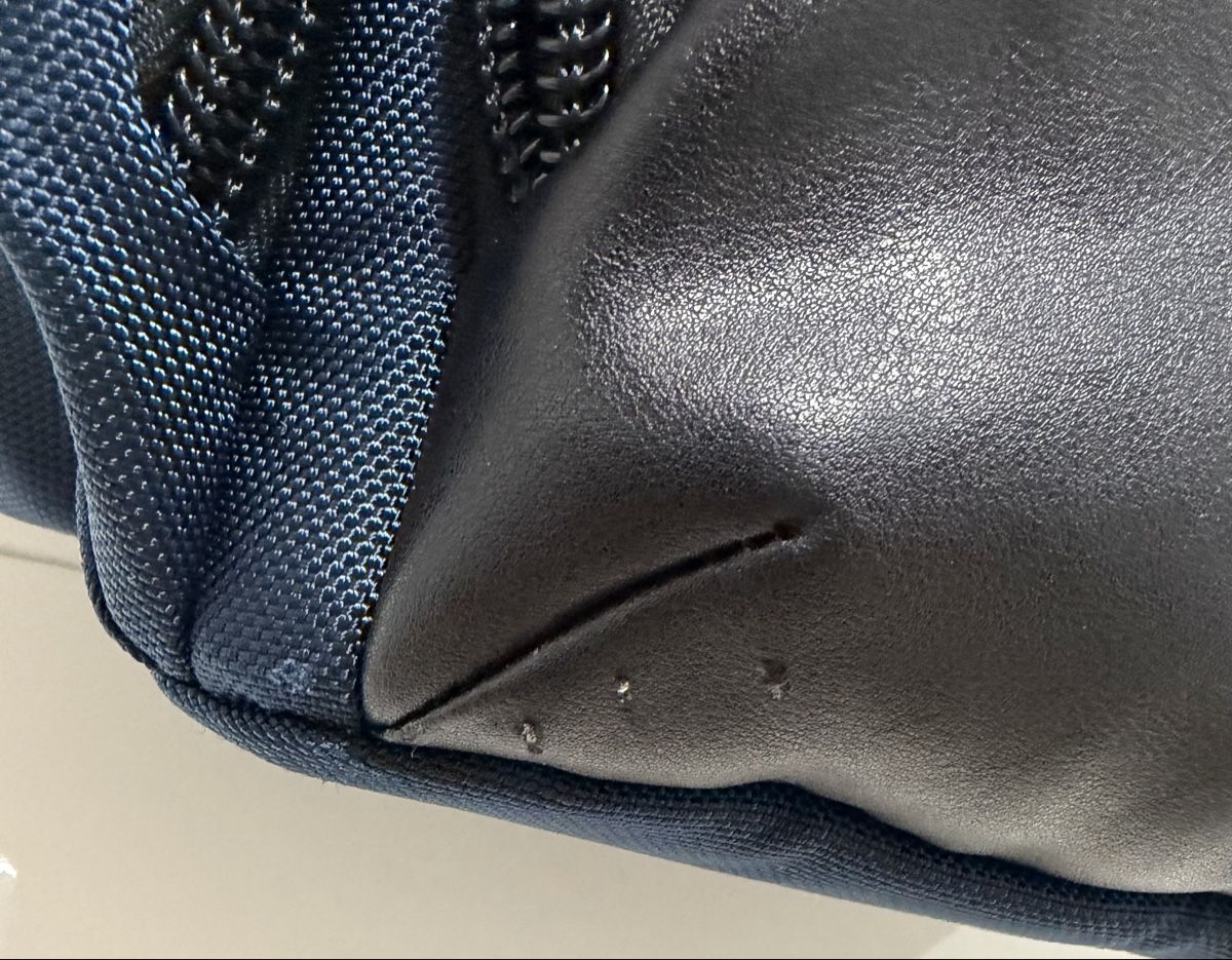 Tumi Rucksäcke: Rucksack Tumi blau Leder Details  – Gebraucht aus Niederbipp von yar_tf6f 5