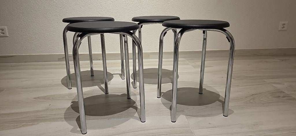 Hocker: Lot de 4 tabourets  – Gebraucht aus Vicques von ELrapha777