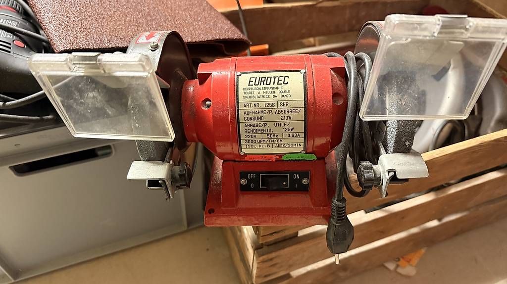 Schleifen & Polieren: Doppelschleifmaschine von Eurotec – Gebraucht aus Esslingen von Helloyello