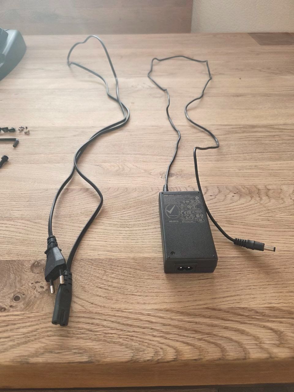 Logitech Console: Volant et siège logitech g923 – Usato da Monible venduto da .__. 7