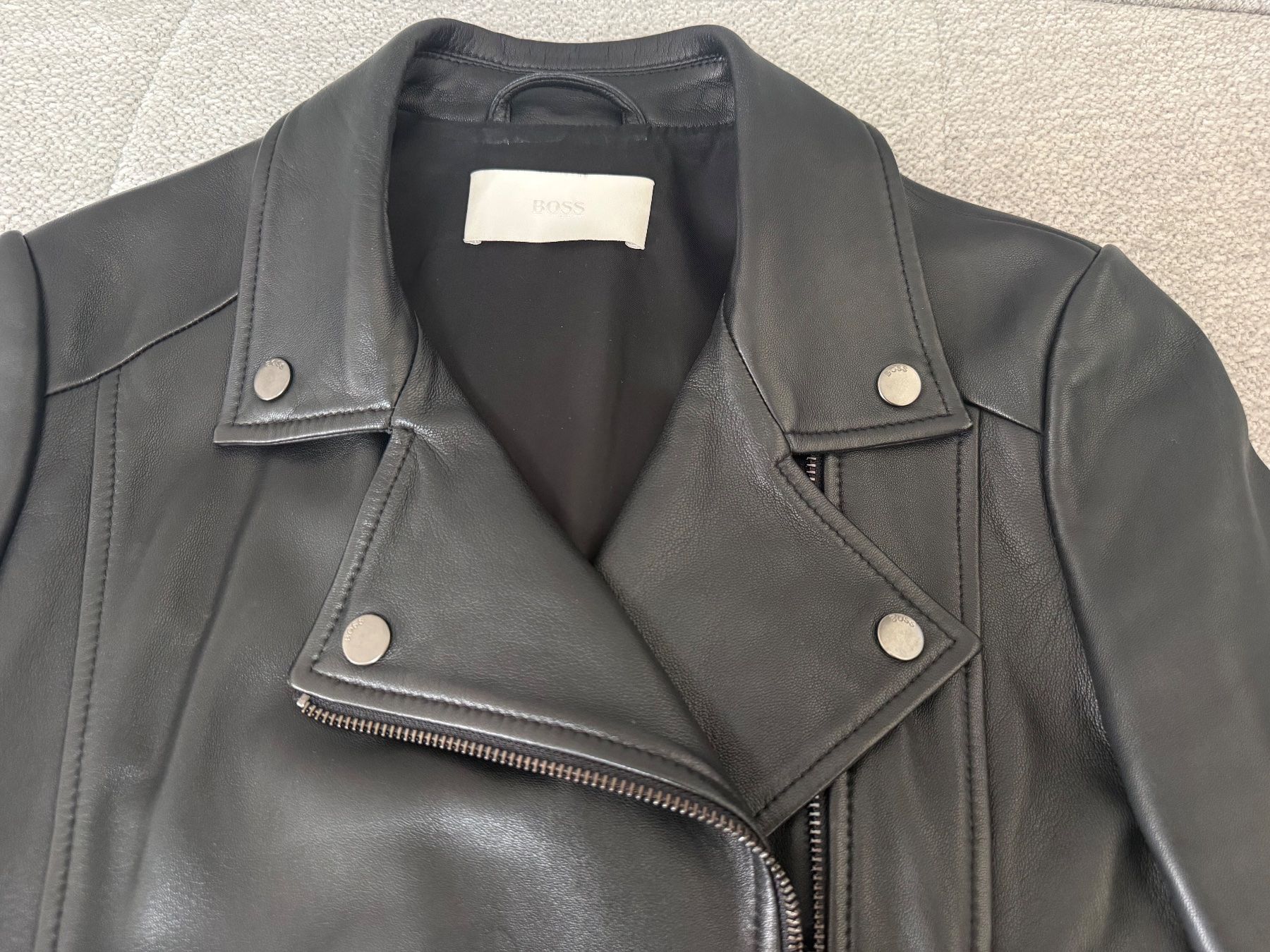 Hugo Boss Giacche: Lederjacke Boss, Gr. 36 (S) – Usato da Uetikon am See venduto da Fraufox1 3