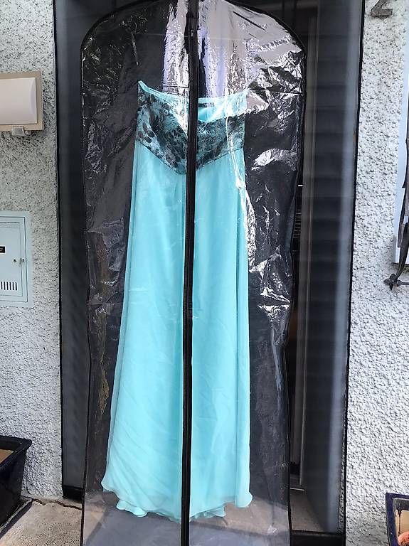 Kleider: Fest-/Abendkleid VERA MONT – Gebraucht aus Niedergösgen von 7591 3
