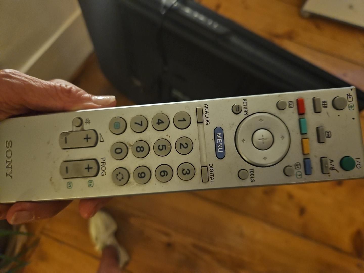 Televisori: TV Sony – Usato da Fribourg venduto da Hiver14 3