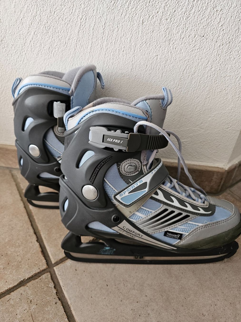 Pattini da ghiaccio: Schlittschuhe – Usato da Domat/Ems venduto da blu_29b7
