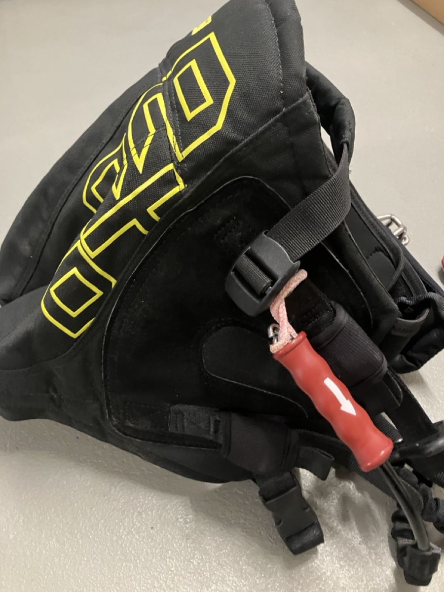 Kite: ION Sitz Trapez ECHO X M Hook Grösse 50/M – Gebraucht aus Steckborn von 4you