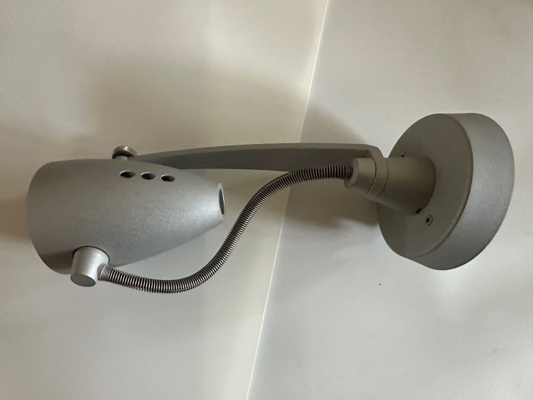 Lampen: Halogen Wand / Deckenspot – Gebraucht aus Stallikon von Rsiri