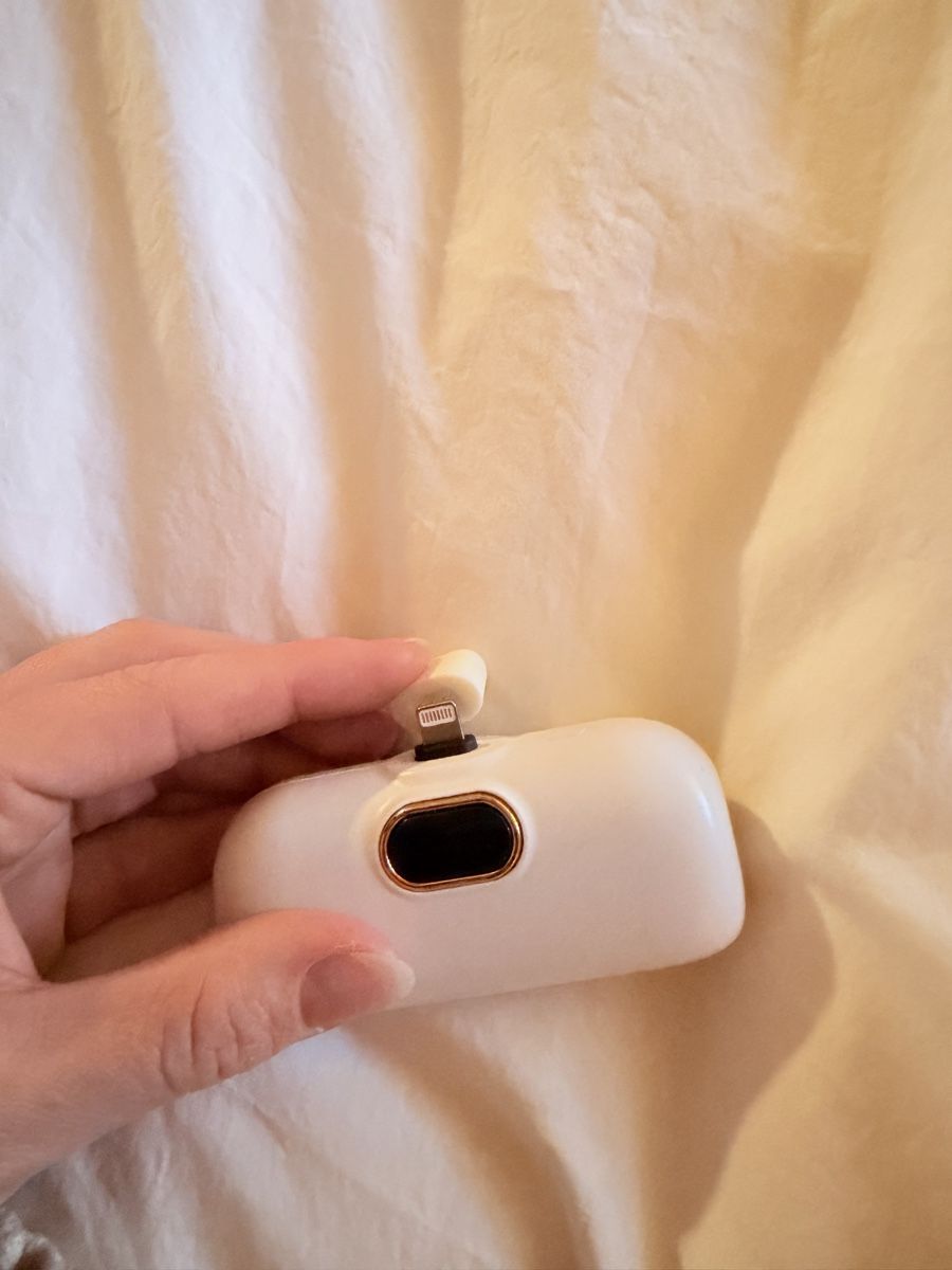 Apple Caricabatterie: Powerbank iPhone Lightning – Nuovo (secondo la descrizione) da Zürich venduto da BettinaMarie2308 1